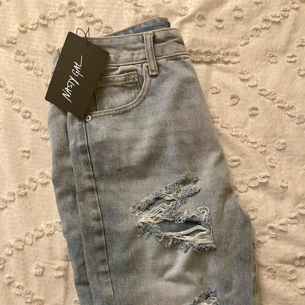 Women’s High Waisted, Light wash, Distressed Jeans